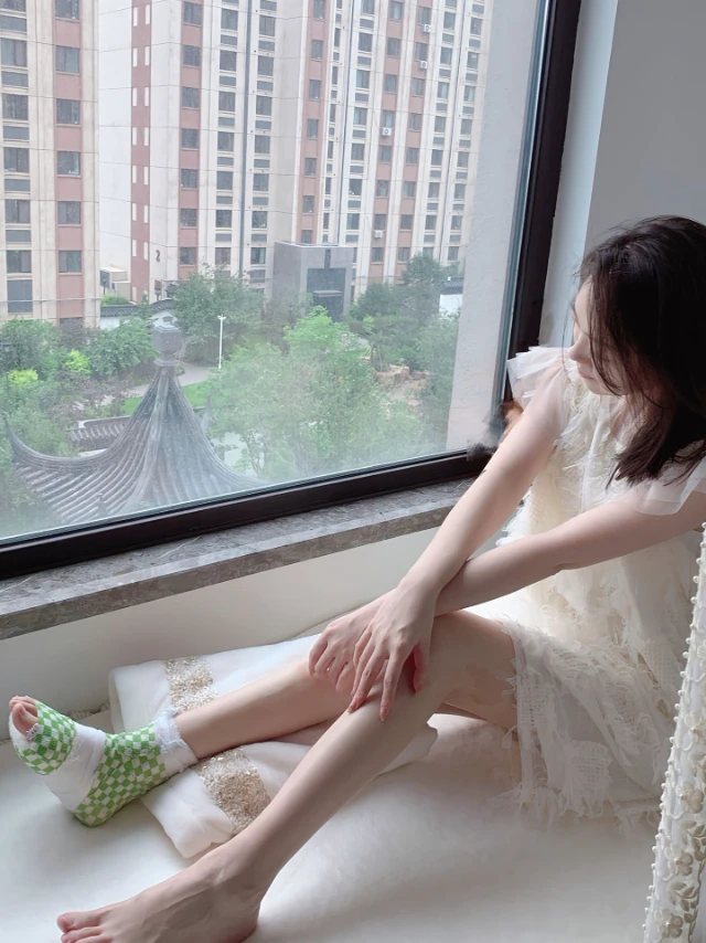 女人脚受伤图片（一）